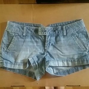 AE distressed buttoned denim shorts